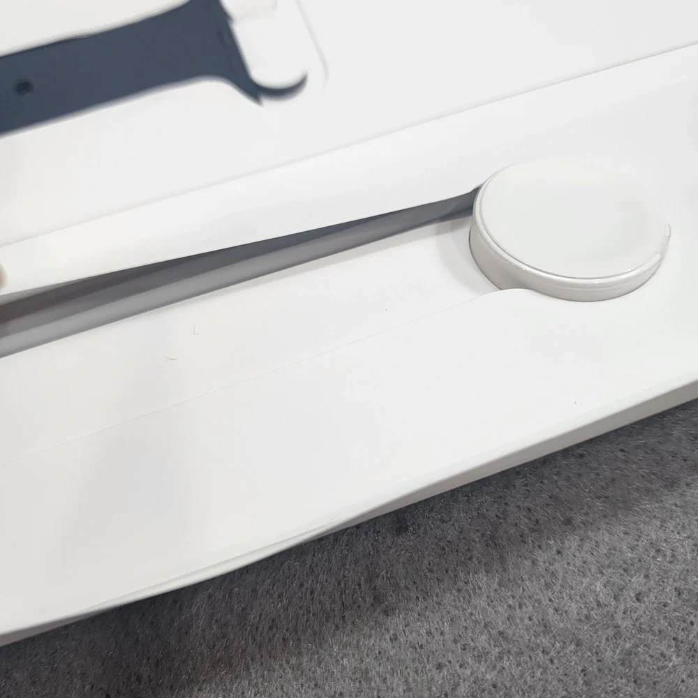 Apple Watch Series 3‎ White - Box, Charger and half band ONLY
